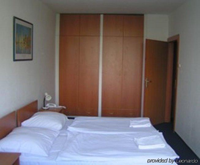 Romai Hotel Budapest Habitación foto