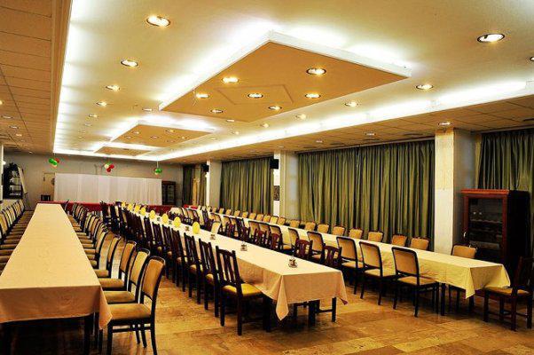 Romai Hotel Budapest Restaurante foto