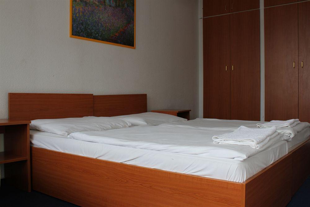 Romai Hotel Budapest Exterior foto